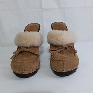 MICHAEL KORS Tan Shearling Mules | Cozy Suede Slip-On Heels | Size 7.5 | Winter